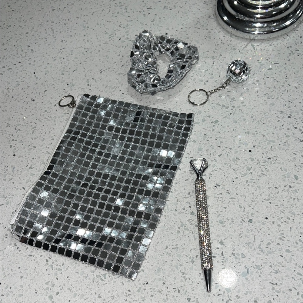 Silver Accessories 4 piece bundle Set - Picture 2 of 6